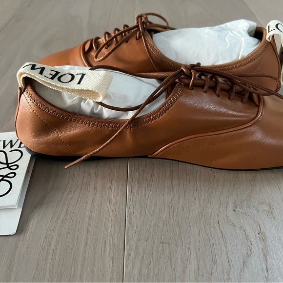 Brand new Loewe lace-up Oxford shoes - Picture 3 of 3